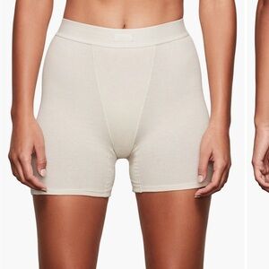 Skims cotton ribbed boxers